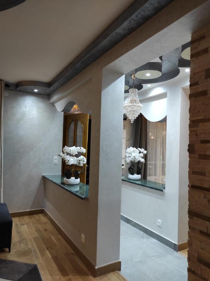 Maison Elegante Et Spacieuse Ecouen Екстер'єр фото